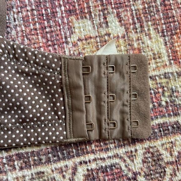 Olga 36DD brown polka dot and lace bra with underwire thick adjustable straps - Picture 3 of 7